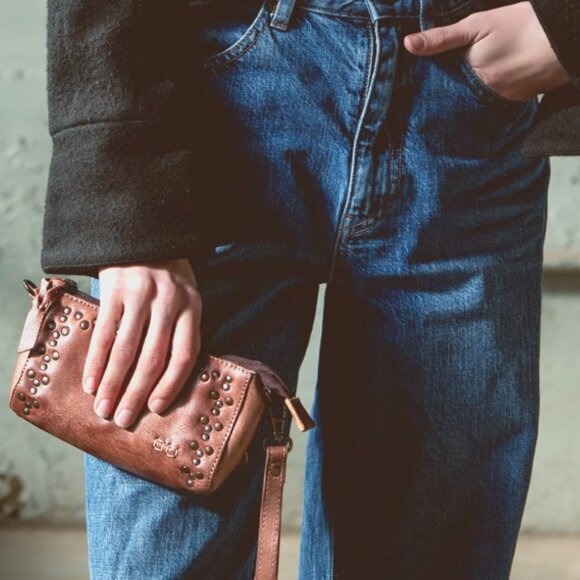 Bed Stu Leather Encase Crossbody/Wristlet/Clutch in Teak Dip Dye - Picture 12 of 13